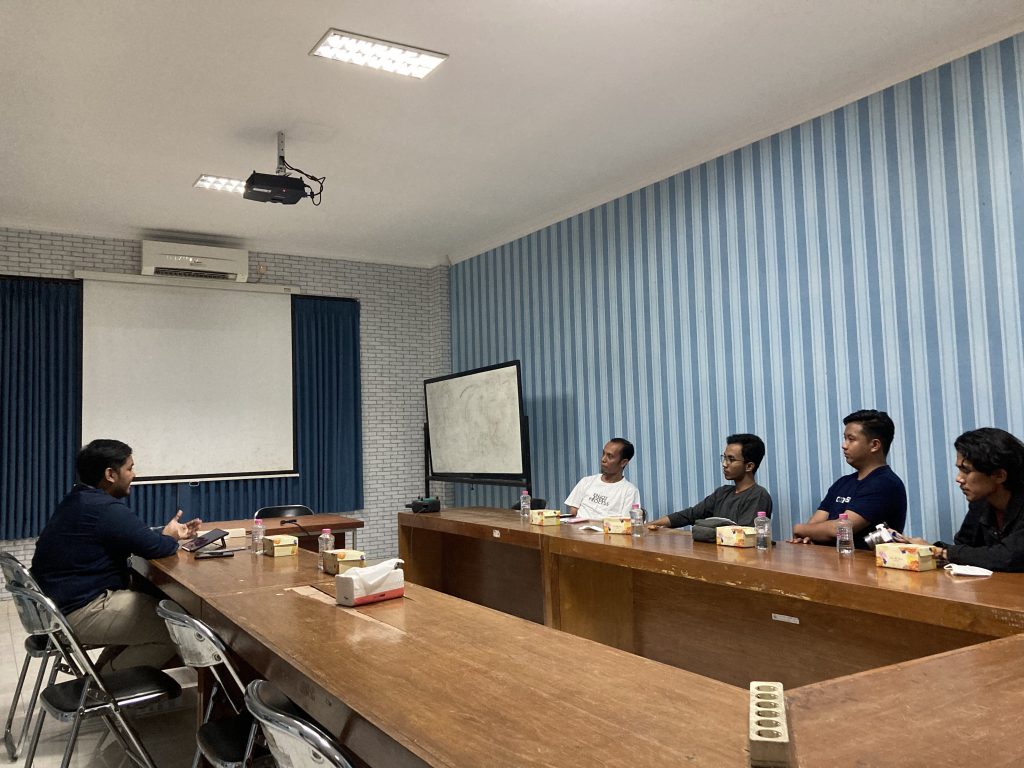 Silaturahmi Menuju Sinergi : Kunjungan Fadli Hamsani dan Tim Digital Rise ke Indobot Academy