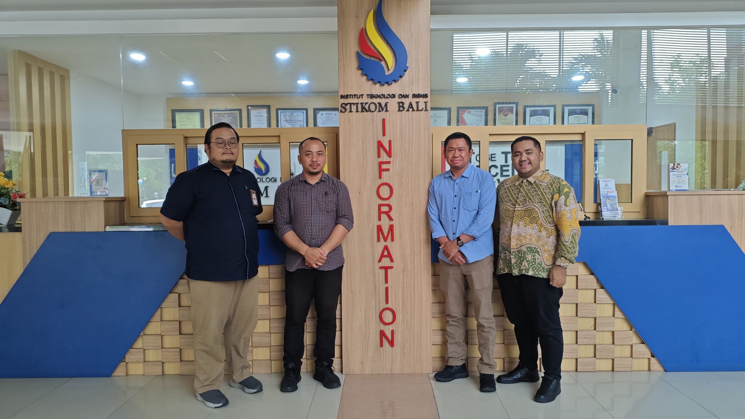 Indobot Academy Jajaki Kerja Sama Strategis dengan ITB STIKOM Bali