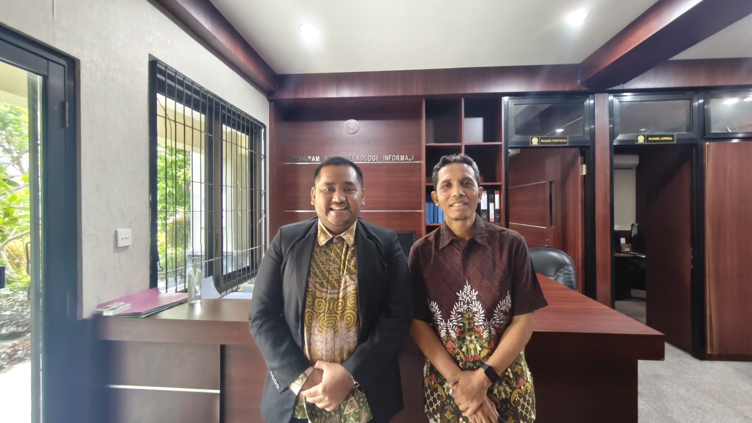 Indobot Academy Jajaki Kerja Sama Strategis dengan Universitas Udayana Bali